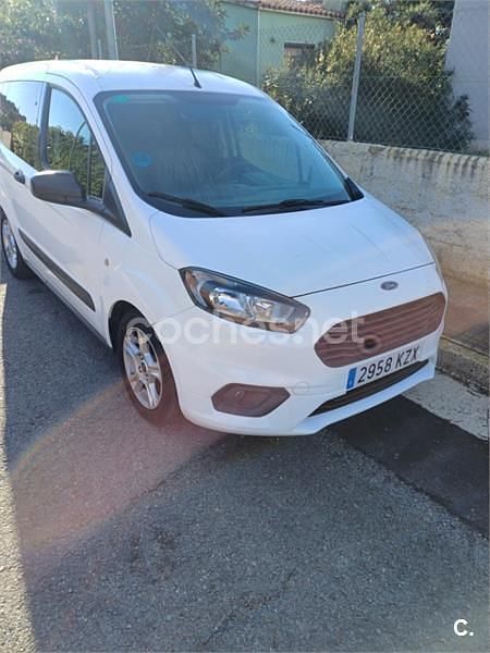 Blanco Usado 2019 Ford Tourneo Courier Ambiente Monovolumen | 11.499 € (Precio justo) - Imagen 1/4