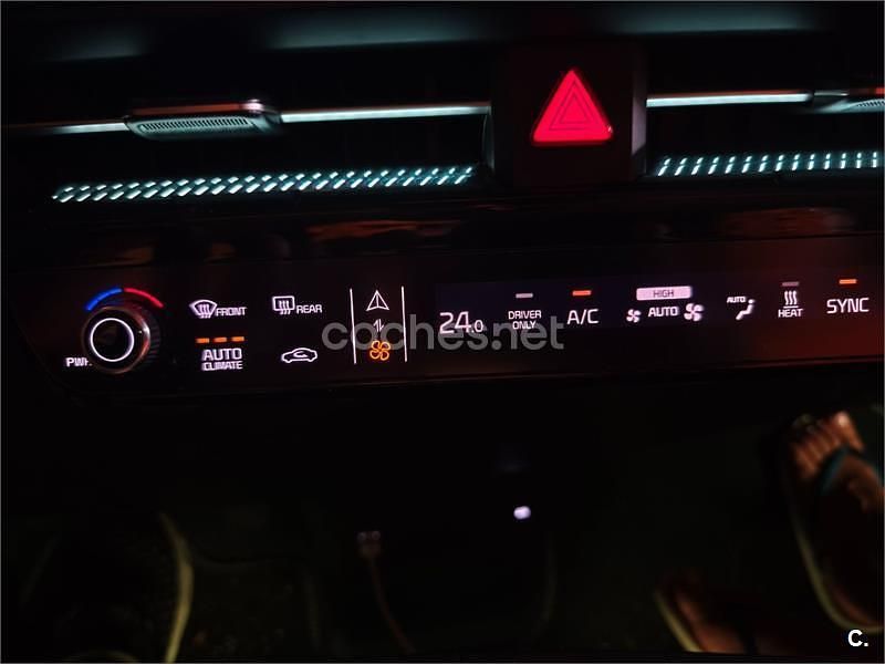 Eléctrico Usado 2024 Kia EV6 Edition 7 SUV | 38.000 € (Precio justo) - Imagen 1/4