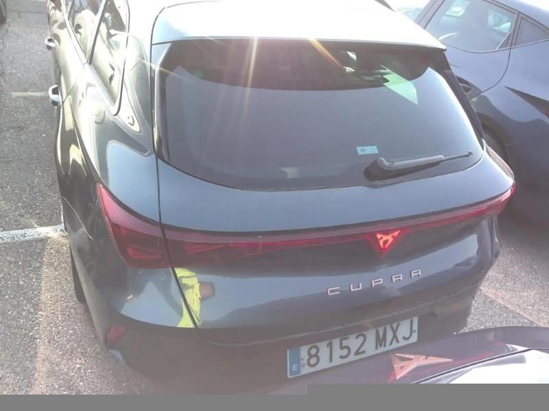 Używany Cupra Leon 150 KM (110 kW) 2024 Szary