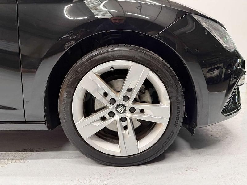 Usado Seat Leon FR 150 CV (110 kW) 2019 Negro Berlina