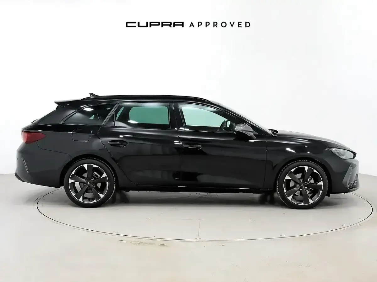 Usado Cupra Leon 150 CV (110 kW) 2025 Negro Familiar