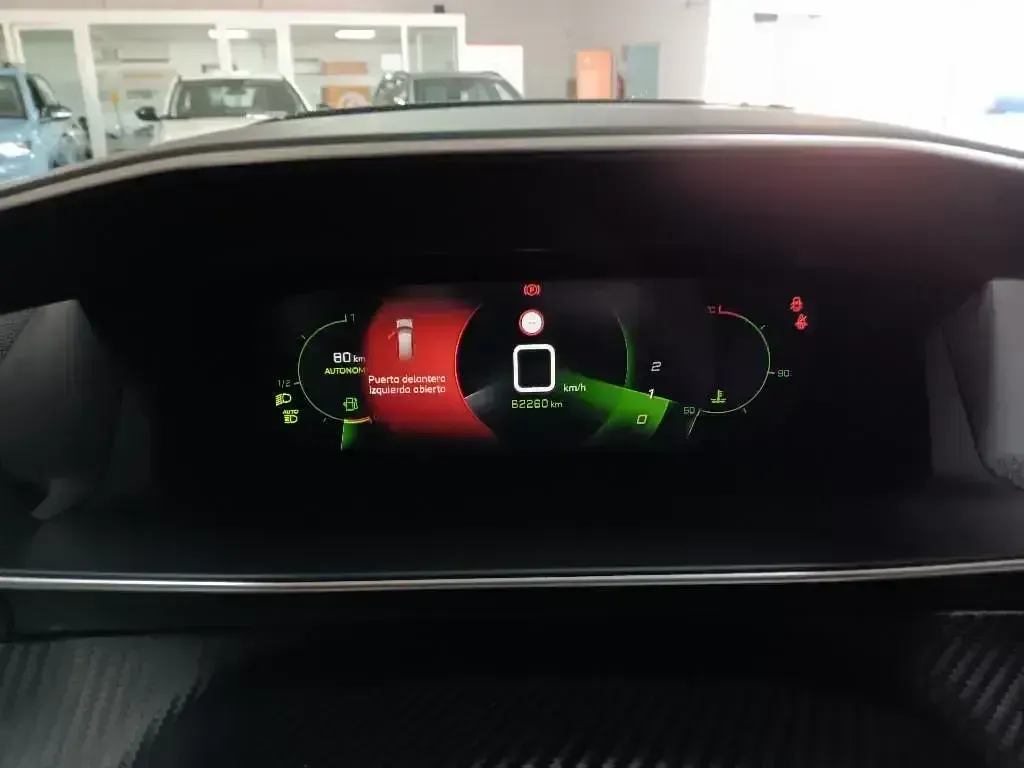 Usado Peugeot 2008 GTi 130 CV (95 kW) 2020 Naranja SUV