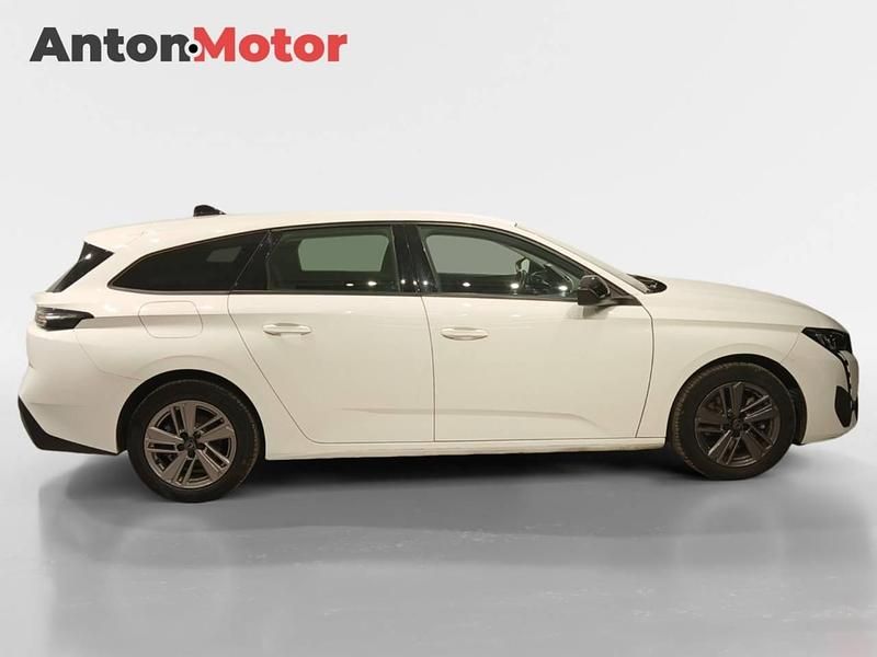 Usado Peugeot 308 Active 130 CV (95 kW) 2022 Blanco Berlina