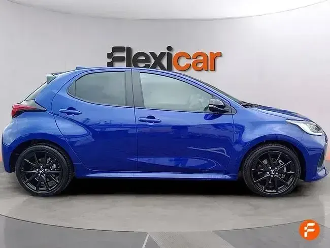 Usado Mazda 2 Homura-Line 116 CV (85 kW) 2024 Azul Utilitario