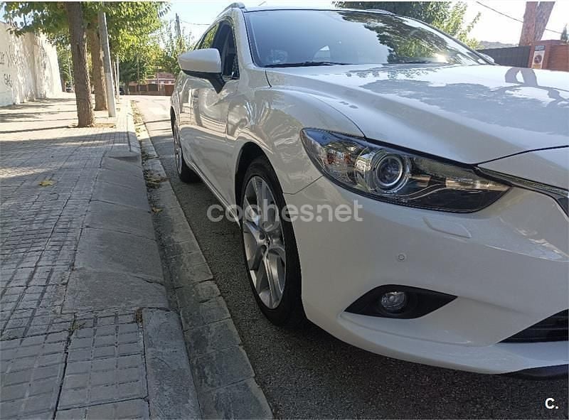 Usado Mazda 6 Luxury 150 CV (110 kW) 2014 Blanco Familiar