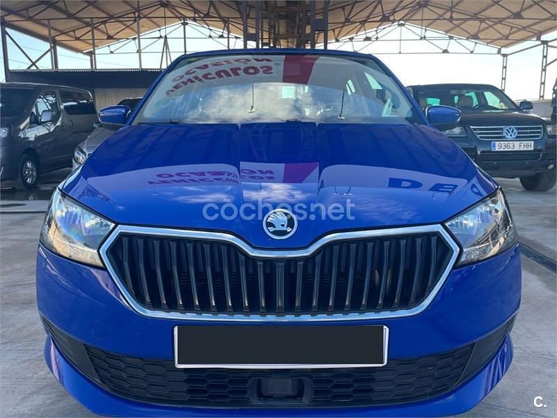Usado Skoda Fabia Ambition 110 CV (80 kW) 2019 Azul Berlina