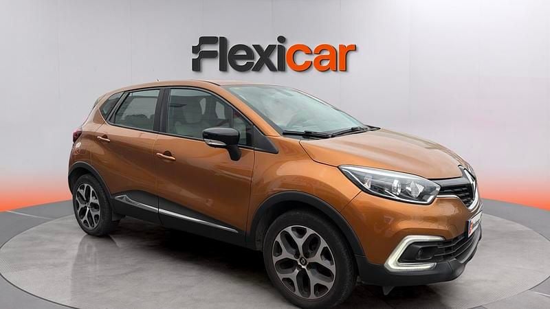 Usado Renault Captur Intens 90 HP (66 kW) 2018 Laranja SUV
