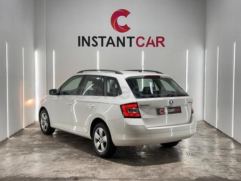 Usado Skoda Fabia Active 90 CV (66 kW) 2017 Blanco Familiar