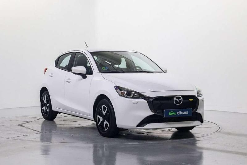 Usado Mazda 2 Center-Line 90 CV (66 kW) 2024 Blanco Utilitario