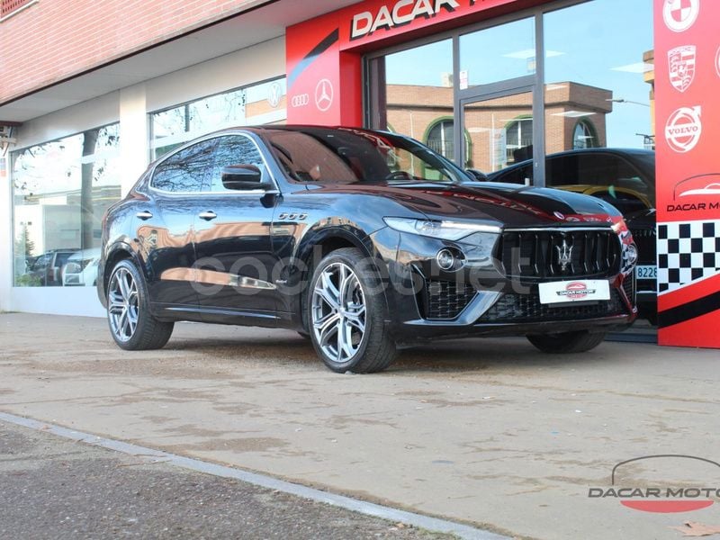 Azul Usado 2018 Maserati Levante SUV | 45.950 € (Un poco caro) - Imagen 1/4