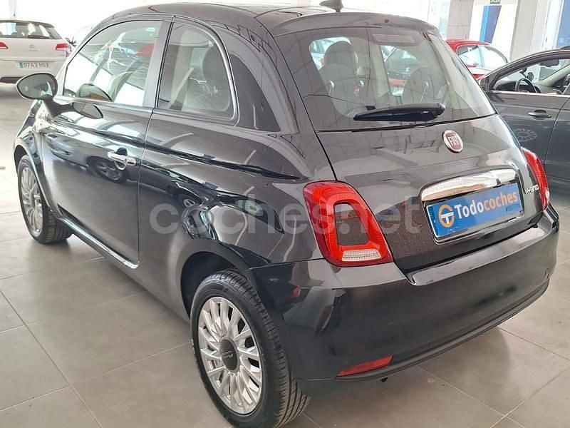 Usado Fiat 500 70 CV (51 kW) 2022 Negro Berlina