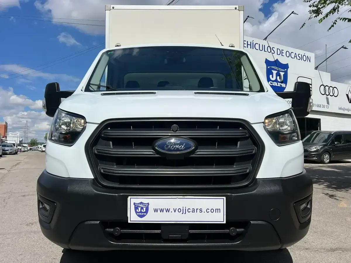 Usado Ford Transit Trend 170 CV (125 kW) 2022 Blanco