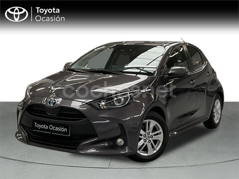 Gris / plata Usado 2020 Toyota Yaris Hybrid Active Berlina | 18.500 € (Caro) - Imagen 1/4