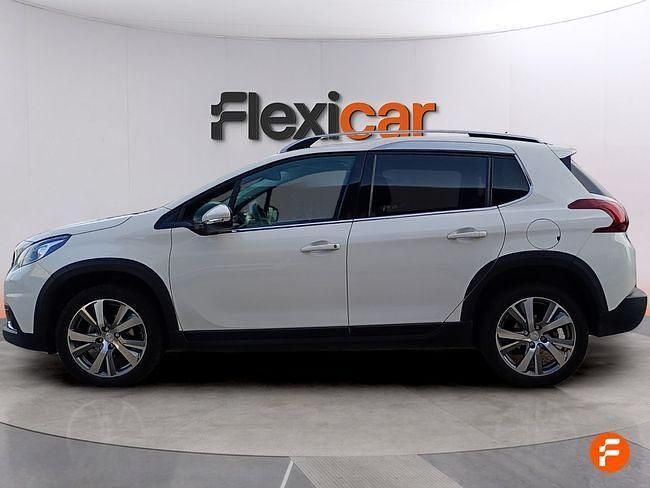 Usado Peugeot 2008 Allure 100 CV (73 kW) 2019 Blanco SUV