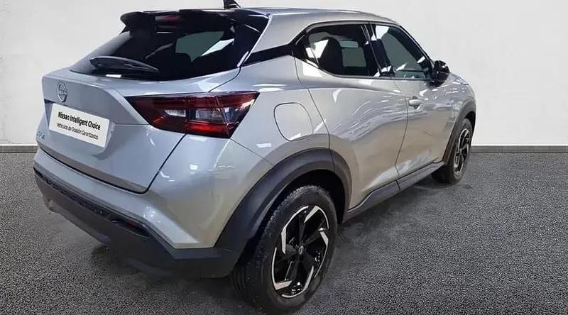 Usado Nissan Juke N-Connecta 114 CV (83 kW) 2024 Diamond silver (metalizado) SUV