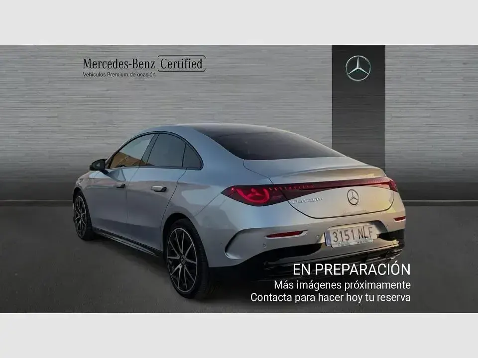 Usado Mercedes CLA 250+ 200 kW (272 CV) 2026 Gris Berlina