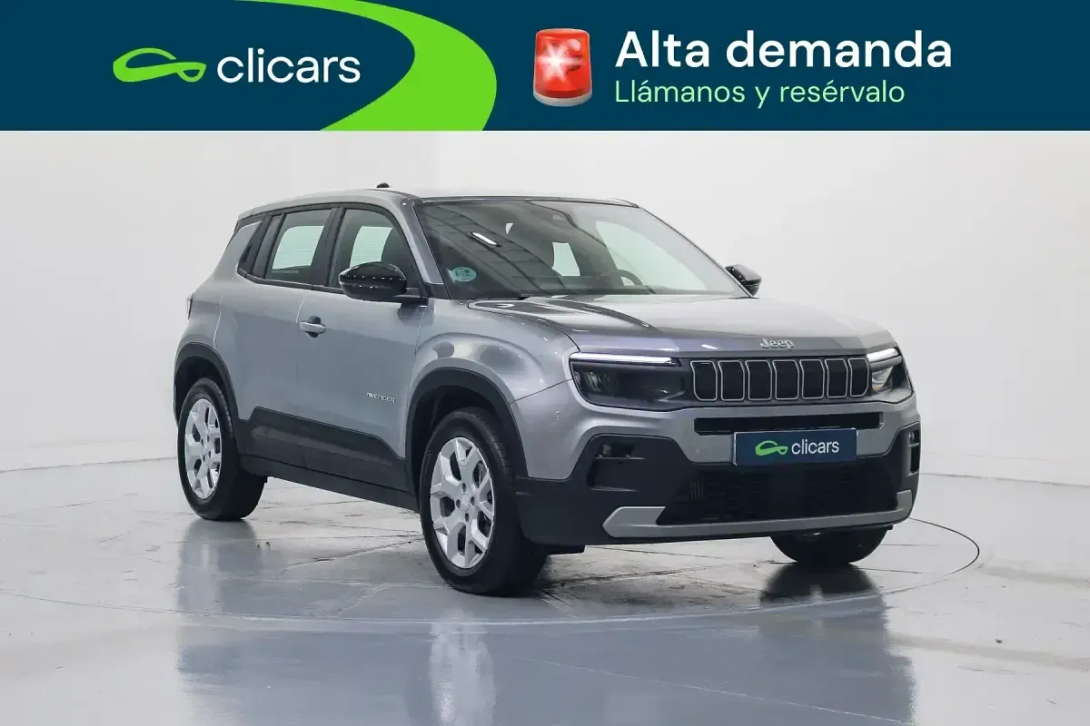 Usado Jeep Avenger Altitude 100 CV (73 kW) 2025 Gris / plata SUV