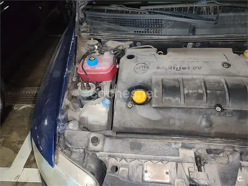 Usado Fiat Stilo Dynamic 120 CV (88 kW) 2006 Azul Berlina