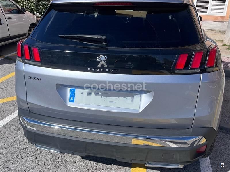 Usado Peugeot 3008 Allure 130 CV (95 kW) 2017 Gris / plata SUV