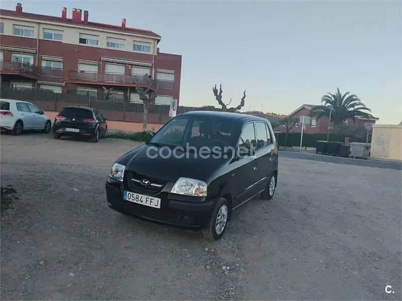 Usado Hyundai Atos GLS 63 CV (46 kW) 2006 Negro Utilitario