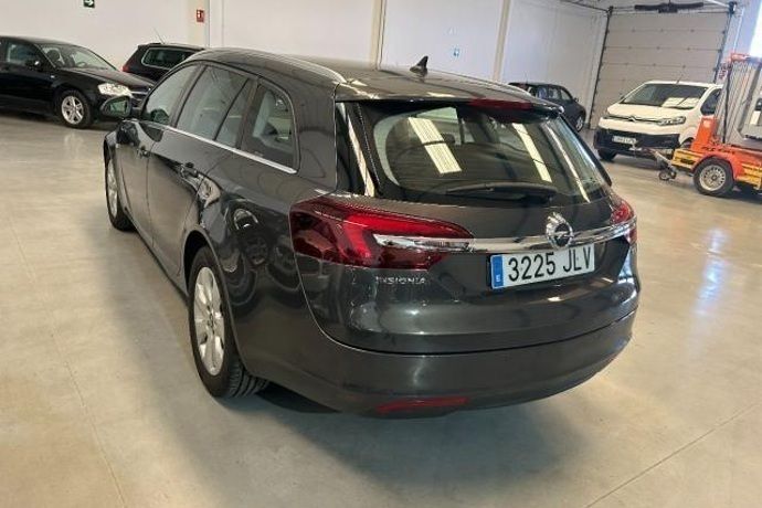 Usado Opel Insignia Cosmo 101 CV (74 kW) 2016 Gris Berlina