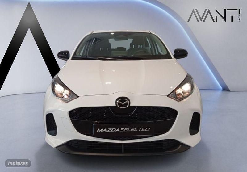 Usado Mazda 2 Center-Line 116 CV (85 kW) 2025 Blanco Berlina
