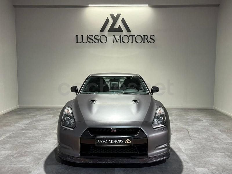 Usado Nissan GT-R Premium Edition 485 CV (356 kW) 2010 Gris / plata Coupe