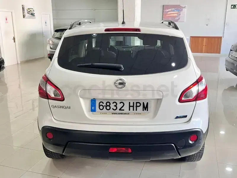 Usado Nissan Qashqai Tekna 130 CV (95 kW) 2013 Blanco SUV