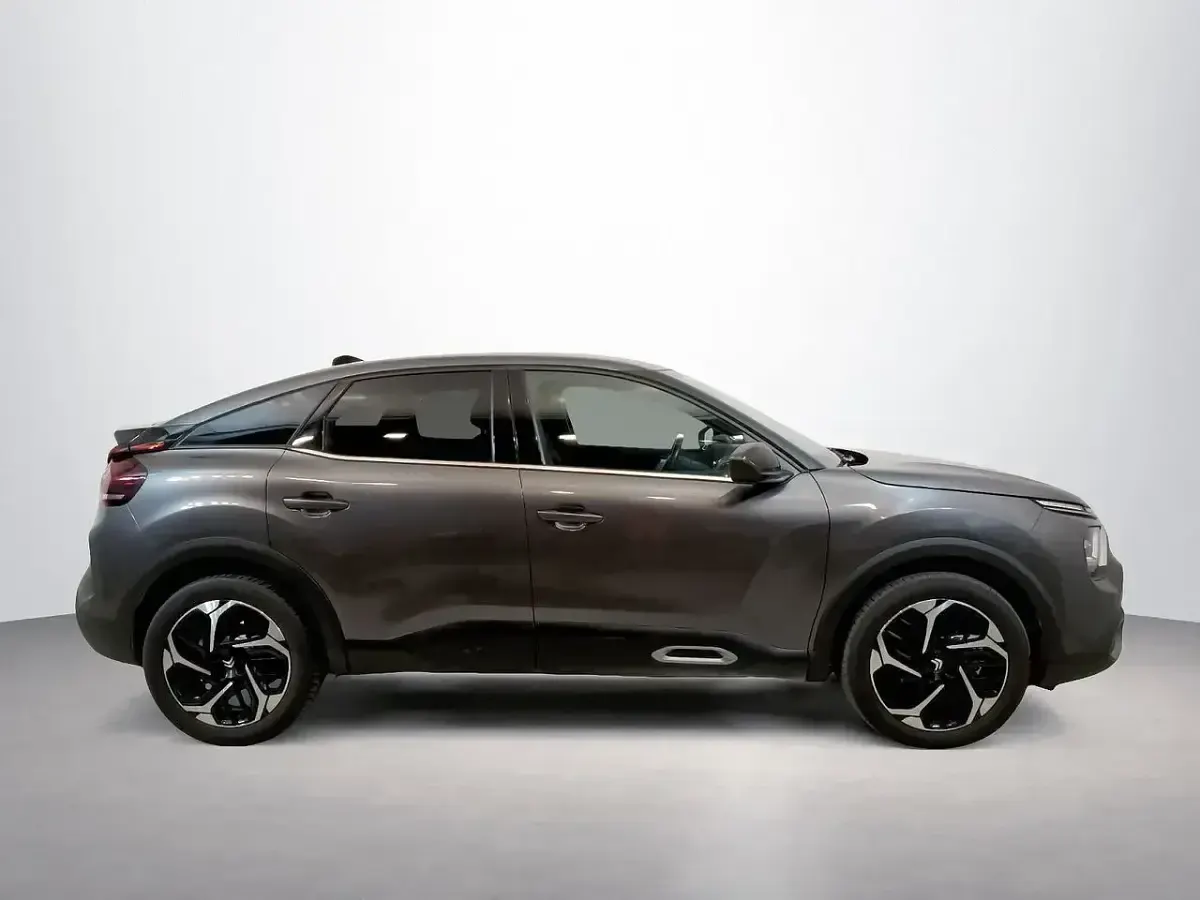 Usado Citroën C4 PureTech 131 CV (96 kW) 2023 Gris / plata SUV