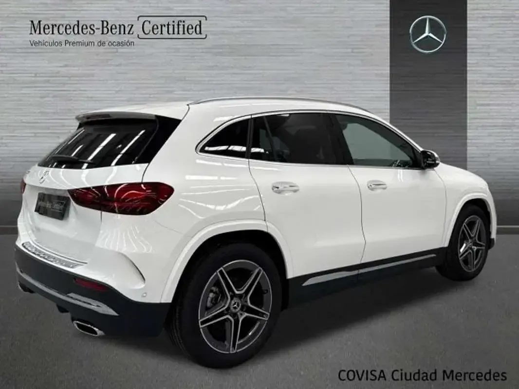 Usado Mercedes GLA200 150 CV (110 kW) 2025 Blanco SUV