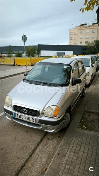 Gris / plata Usado 2004 Hyundai Atos GLS Utilitario | 2750 € (Caro) - Imagen 1/4