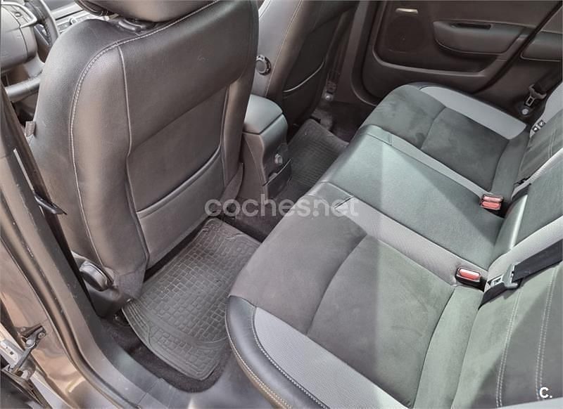 Usado DS Automobiles DS4 Style 120 CV (88 kW) 2015 Gris / plata Berlina