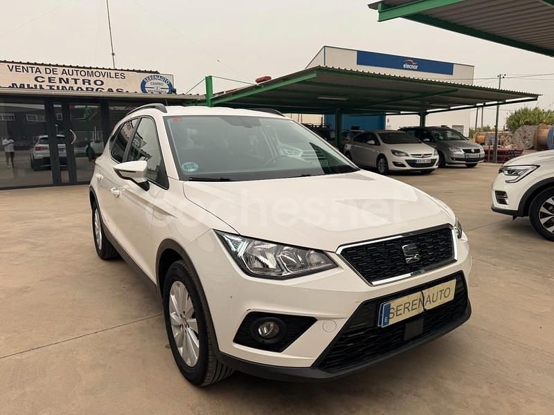 Usado Seat Arona Style 95 CV (69 kW) 2019 Blanco SUV