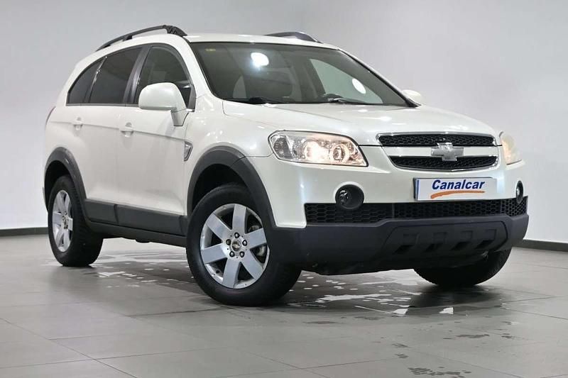 Usado Chevrolet Captiva LS 150 CV (110 kW) 2010 Blanco SUV