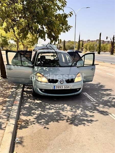 Usado Renault Scénic II Dynamique 105 CV (77 kW) 2008 Azul Monovolumen