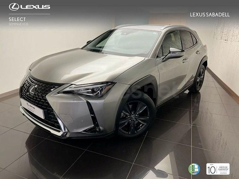 Usado Lexus UX Business Edition 184 CV (135 kW) 2021 Gris / plata SUV
