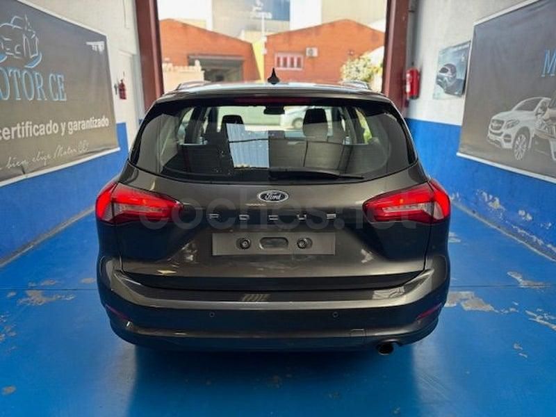 Usado Ford Focus Active 125 CV (91 kW) 2020 Gris / plata Familiar