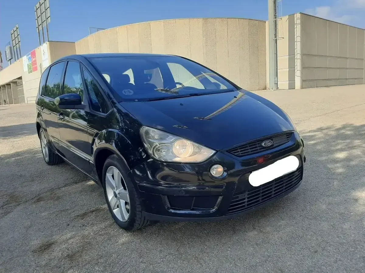 Usado Ford S-MAX Trend 140 CV (102 kW) 2009 Negro Monovolumen