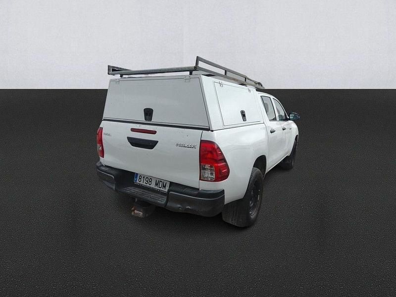 Usado Toyota HiLux 150 CV (110 kW) 2023 Blanco Pickup/Camioneta