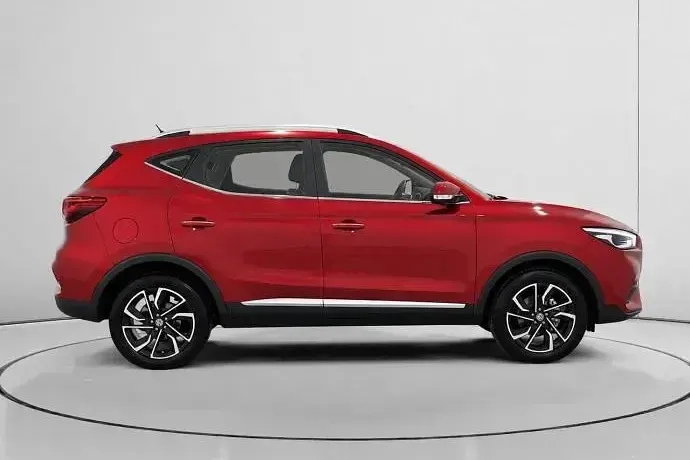 Usado MG ZS Luxury 111 CV (81 kW) 2024 SUV