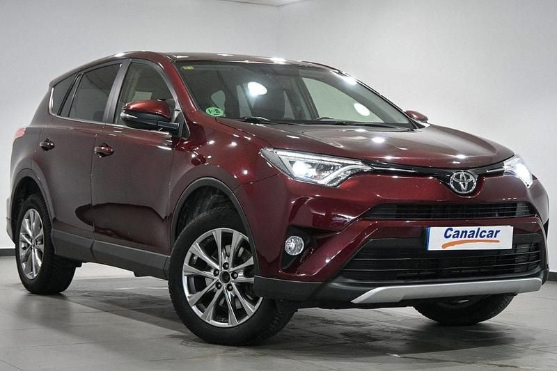 Usado Toyota RAV4 Advance 143 CV (105 kW) 2016 Granate SUV