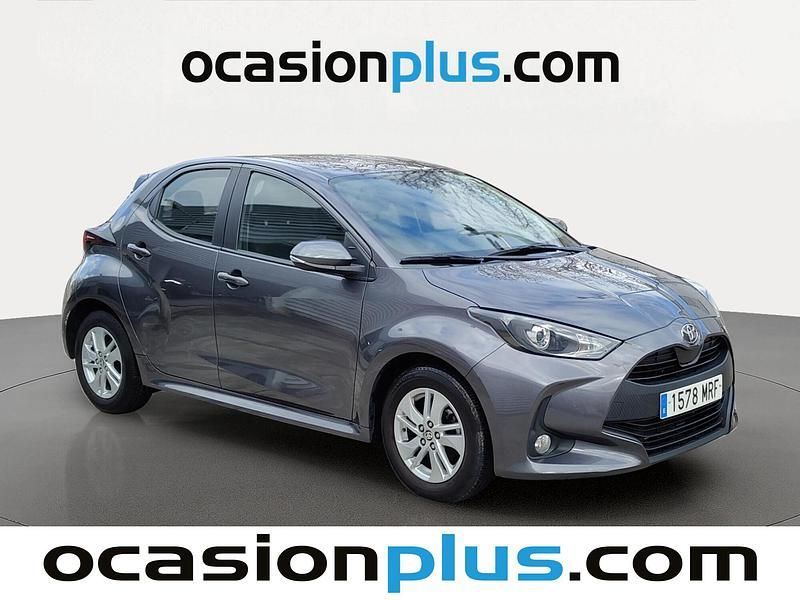 Usado Toyota Yaris Edition 125 CV (91 kW) 2024 Gris Utilitario