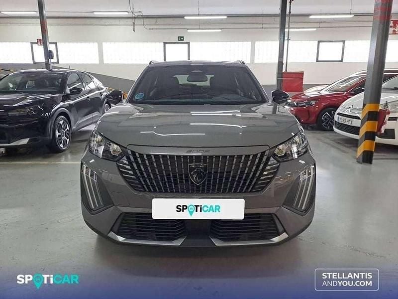 Usado Peugeot 2008 Allure 145 CV (106 kW) 2025 Gris SUV