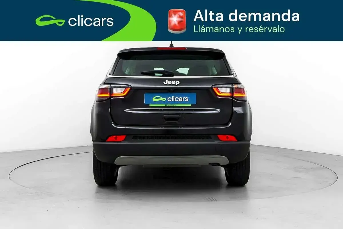 Usado Jeep Compass Altitude 129 CV (94 kW) 2025 Negro SUV