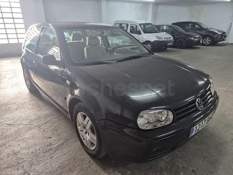 Usado VW Golf IV Highline 115 CV (84 kW) 2001 Negro Berlina