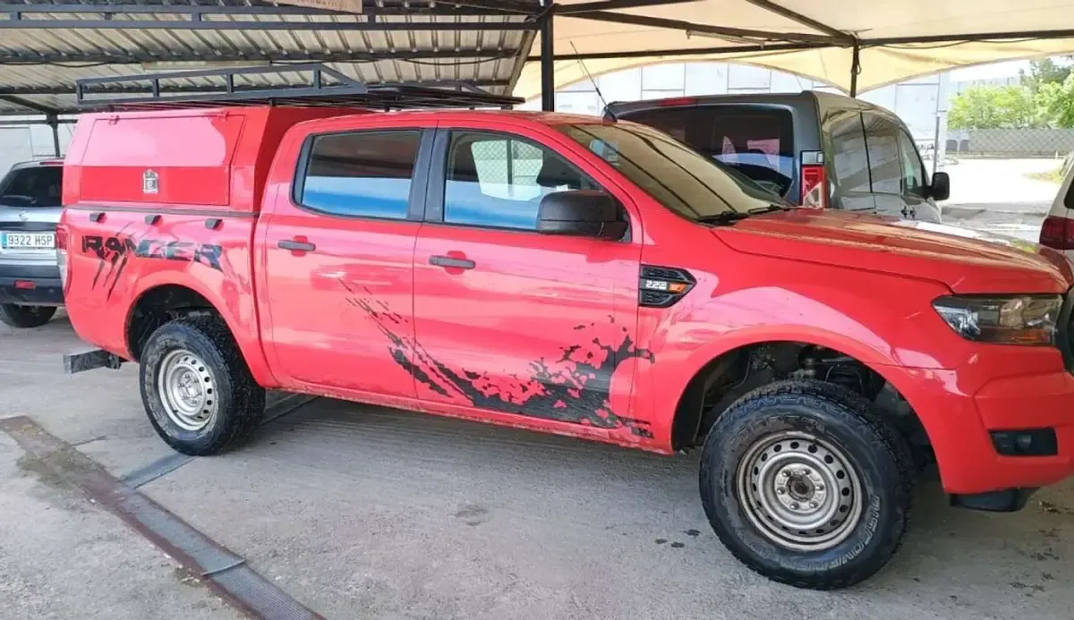 Usado Ford Ranger Limited 160 CV (117 kW) 2017 Rojo Pickup/Camioneta