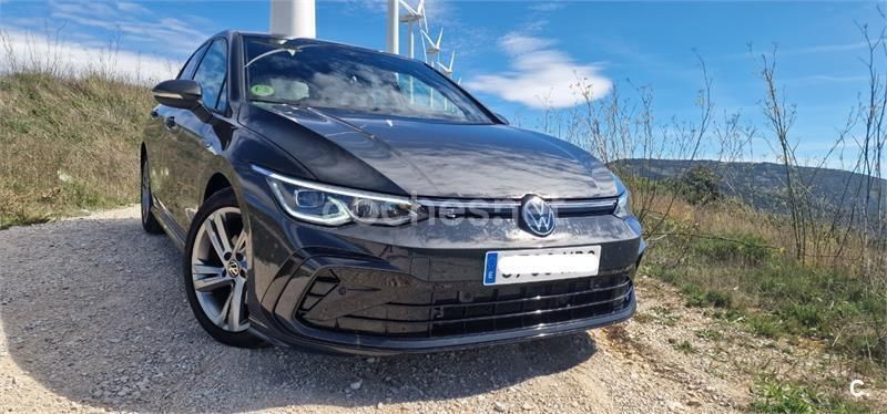 Gris / plata Usado 2022 VW Golf VIII R-line Berlina | 32.650 € (Caro) - Imagen 1/4