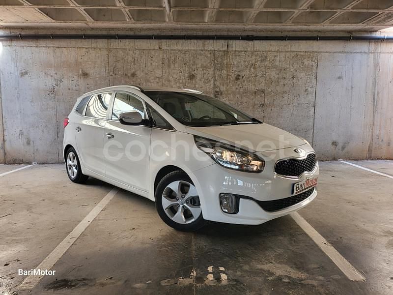 Blanco Usado 2015 Kia Carens Monovolumen | 12.980 € (Caro) - Imagen 1/4
