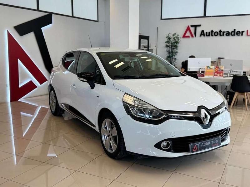 Blanco Usado 2016 Renault Clio IV Zen Utilitario | 8999 € (Precio justo) - Imagen 1/1
