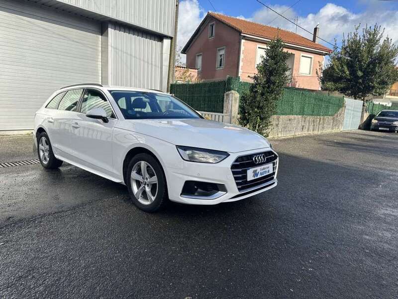 Usado Audi A4 Advanced 163 CV (119 kW) 2019 Blanco Familiar